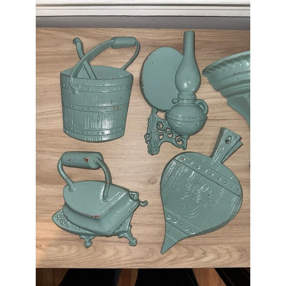 Sexton Style Cast Metal Teal Kitchen Wall‎ Decor Plates W/ Large Fork Spoon